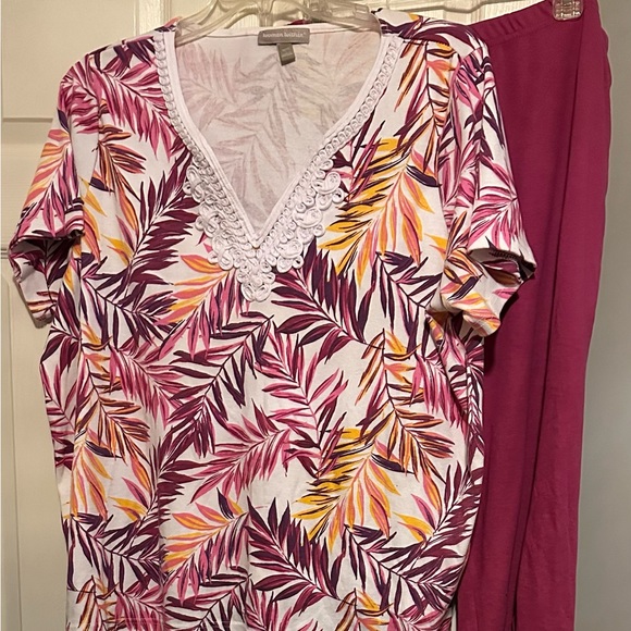 Woman Within Capri Set pit to pit 27” shoulder down 26” Capris have pockets - Picture 1 of 5